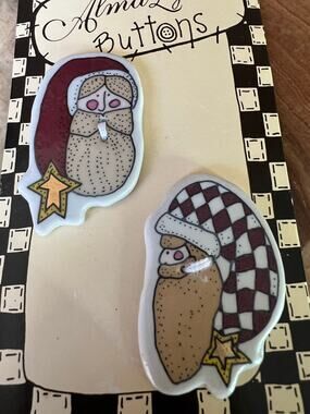 Santa ceramic Buttons: 2